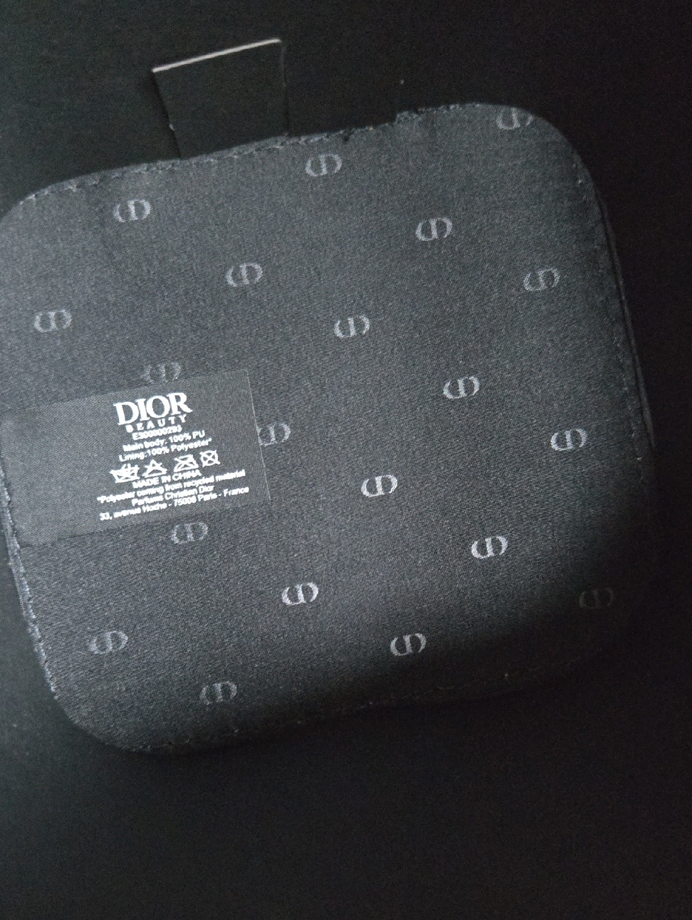 New in box Never Used DIOR VANITY CASE Black Patent Cosmetic Case Embossed CD - Picture 6 of 10